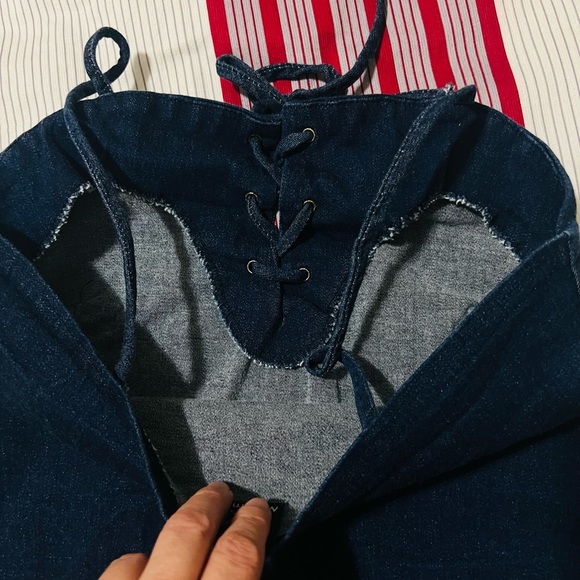 Tops - Picture 7 of 7